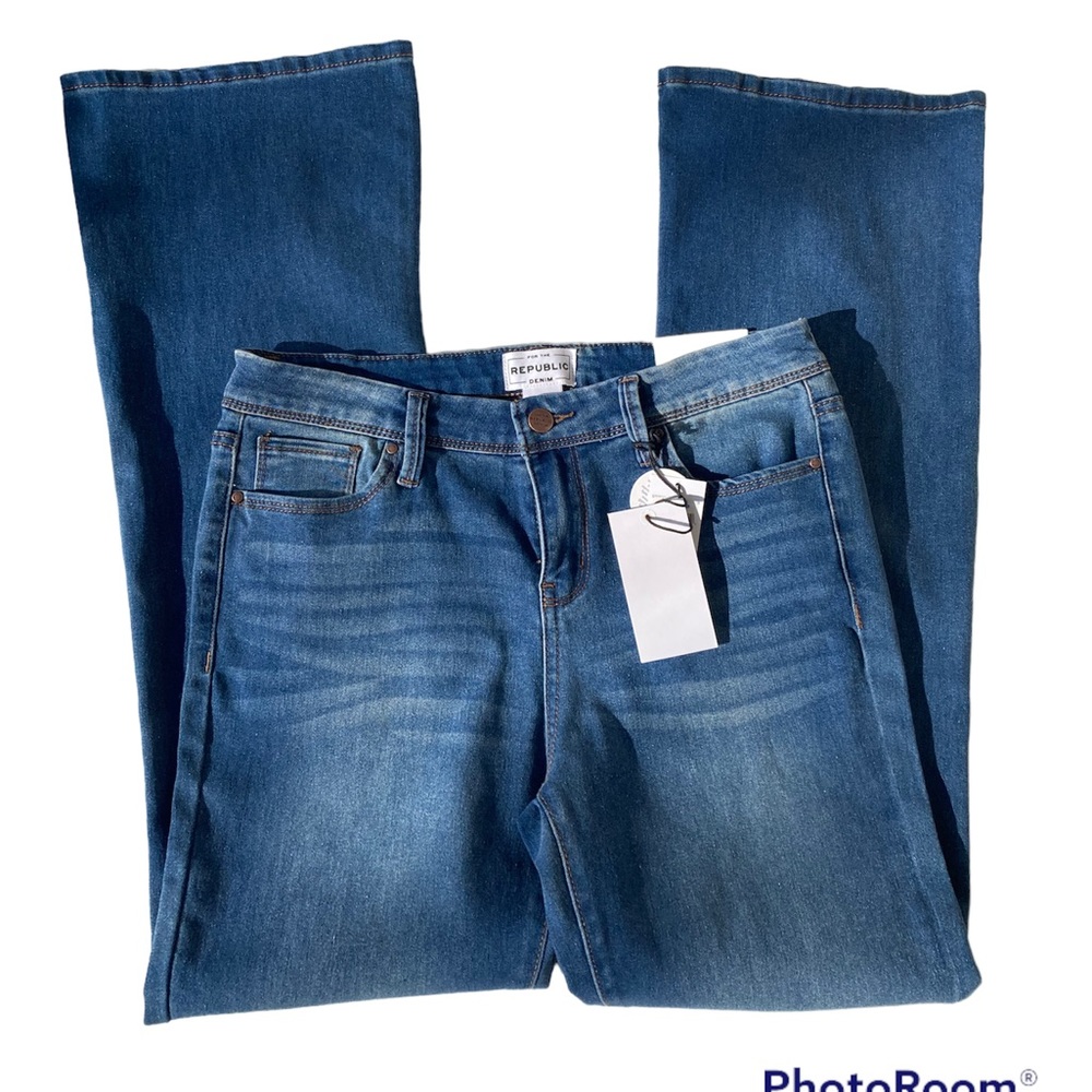 NWT For The Republic Denim Jeans Boot Cut Leg Med Blue Ladies 8